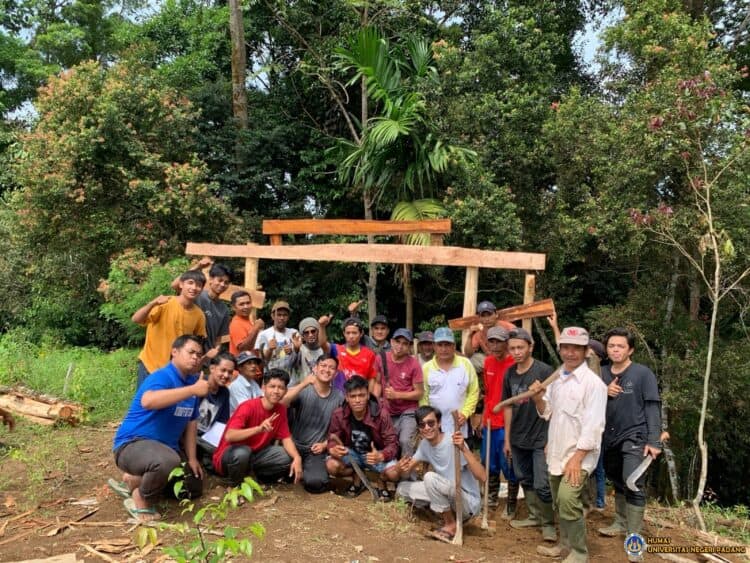 Mahasiswa Kkn Tematik Unp Buka Akses Ke Empat Air Terjun Di Agam