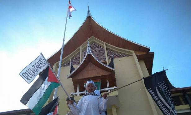 Gubernur Sumbar Ajak Lsm Dan Tokoh Masyarakat Kecam Israel Klikpositif Com Media Generasi Positif