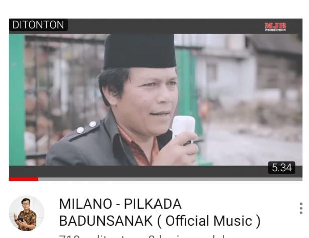 Jimmy menyanyikan lagu Pilkada Badunsanak