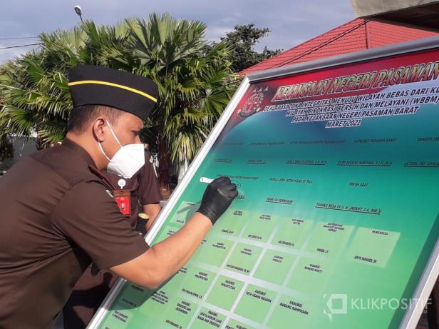 Kepala Kejaksaan Negeri Pasaman Barat Ginanjar Cahya Permana