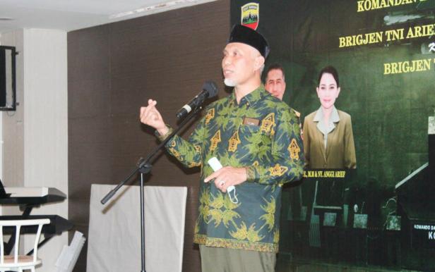 Gubernur Sumbar Mahyeldi Ansharullah