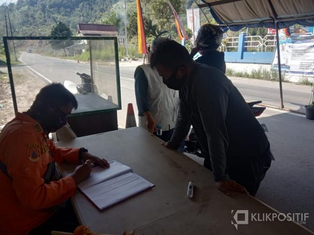 Posko perbatasan Sumbar Riau di daerah Rimbo Data, Kabupaten Lima Puluh Kota