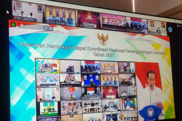 Presiden Jokowi saat membuka Rapat Koordinasi Nasional (Rakornas) Penanggulangan Bencana Tahun 2021 secara virtual di ruang kerjanya, Rabu (3/3/2021)