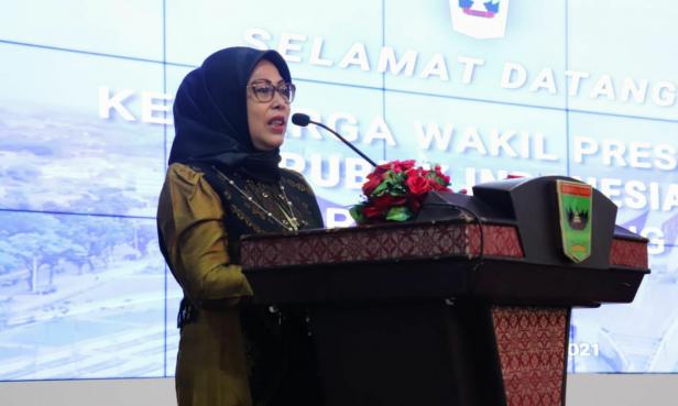 Putri Wakil Presiden RI Dr. Hj. Siti Ma'rifah