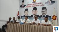 Jumpa pers Gerindra Sumbar soal posisi Dodi Hendra sebagai Ketua DPRD Solok