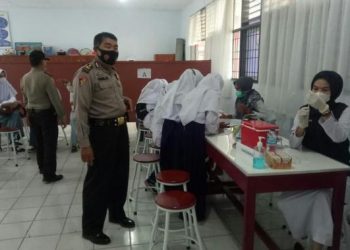 Pelajar di Kecamatan Rambatan mengikuti Gebyar Vaksinasi Badunsanak