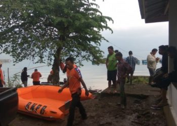 BPBD Agam siagakan perahu sebagai pengganti transportasi pasca jalan tertimbun longsor