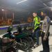 Polisi mengamankan motor yang digunakan untuk balap liar