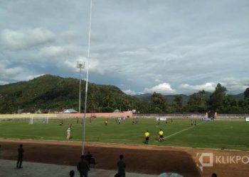 Pertandingan Gasliko kontra Batang Anai FC di GOR Singa Harau, Minggu (7/11).