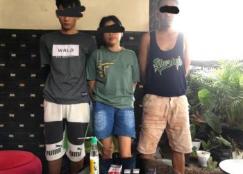 Ketiga pelaku yang seorang wanita saat diamankan polisi Basa Ampek Balai Tapan Pessel