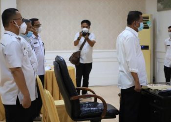 Bupati Pessel, Rusma Yul Anwar saat membuka Bimtek dari Rumah Dinas Bupati