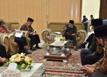 Suasana pertemuan Bupati dengan pengawas sekolah