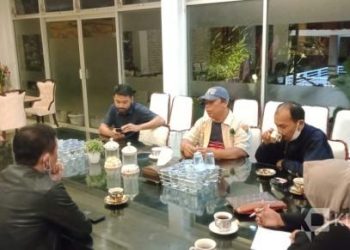 Panitia Festival Durian Bariang Koto Rambah saat Melaporkan kegiatan Kepada Bupati Solok Selatan Khairunas dan Meminta Dukungan Dari Ketua DPRD Solok Selatan Zigo Rolanda