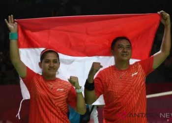 Leani Ratri Oktila/Hary Susanto mempersembahkan medali emas kedua bagi kontingen Indonesia di ajang Parilimpiade Tokyo 2020.