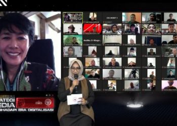 Tangkapan layar zoom media ghatering yangbdigekar PT Semen Padang dengan menghadirkan narasumber wartawan senior CNN Indonesia Desi Anwar.
