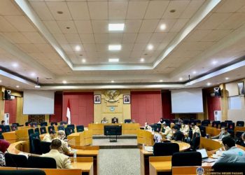 Direktur SDM Kemendikbud Ristek Diskusi dengan MPU UNP