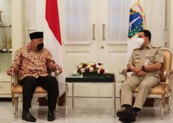 Gubernur Sumbar Mahyeldi Ansharullah saat berkunjung kantor Gubernur DKI Jakarta Anis Baswedan