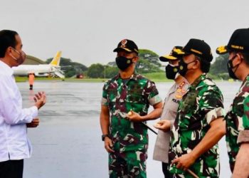 Presiden Joko Widodo pada Selasa, 7 Desember 2021, bertolak menuju Provinsi Jawa Timur untuk melakukan kunjungan kerja melalui Pangkalan TNI AU Halim Perdanakusuma, Jakarta.