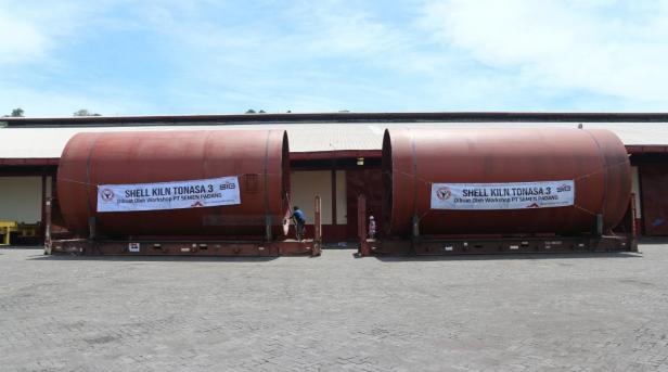 Shell Kiln Tonasa 3 yang dibuat bengkel fabrikasi (workshop) PT Semen Padang,  merupakan salah satu produk/jasa layanan Bisnis Inkubasi Non Semen PT Semen Padang.