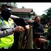 Warga yang Gunakan Atribut TNI di Pos Siaga COVID-19 Bungus Teluk Kabung