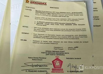 SK Penggantian Ketua DPRD Pasaman Barat dan Ketua Fraksi Partai Gerindra Pasaman Barat yang dikeluar DPP Partai Gerindra