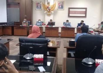 Karyawan Hotel Basko Padang Adukan Nasib ke DPRD Sumbar