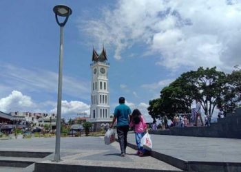 Ilustrasi Jam Gadang