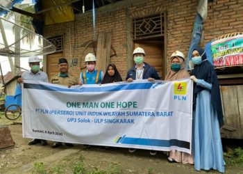 PT PLN (Persero) Unit Induk Wilayah Sumatera Barat kembali memberikan bantuan berupa Pasang Baru gratis kepada masyarakat yang membutuhkan melalui program One Man One Hope, Selasa (7/4)