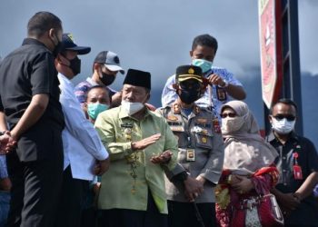 Menteri KKP Wahyu Sakti Trenggono mengunjungi Danau Maninjau