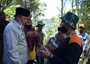 Bupati Agam berdialog dengan warga