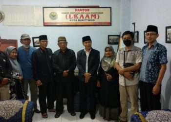 Foto bersama PC GPK dengan LKAAM