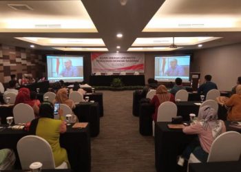 Andre Rosiade menjadi keynote speech diskusi "BUMN Sebagai Lokomotif Pemulihan Ekonomi Nasional di kota Padang, Sumbar" di Hotel Mercure, Padang, Jumat (17/12).