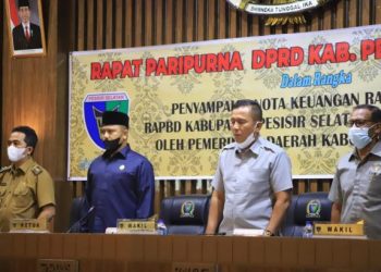 Paripurna penyampaian nota RAPBD Pessel 2022