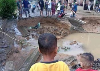 Salah satu fasum yang rusak berat di Jorong Aek Napal pasca banjir terjadi