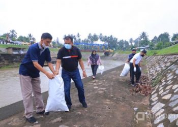 Pemko Payakumbuh Gelar Aksi Bersih Sungai pada Peringatan World Cleanup Day 2021