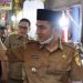 Wakil Wali Kota Solok, Dr. Ramadhani Kirana Putra meninjau kondisi pasar raya Solok