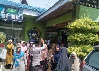 Jemaah Mushalla Nurul Ihsan, Kampung Sei Sirah, Nagari Surantih usai dimediasi pejabat Kantor Kemenag Pessel