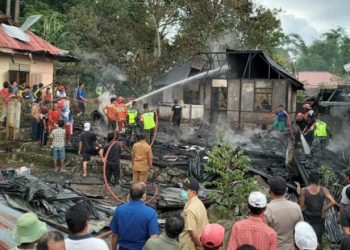 Kebakaran rumah di Nagari Sawah Tangah, Kecamatan Pariangan, Tanah Datar