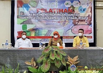 Sebanyak 30 Orang Insan Wisata Di Kota Solok Dilatih PPKLH UNP