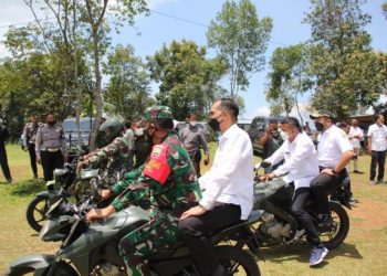 Peninjauan lokasi pelaksanaan TMMD ke-112 di daerah Koto Sani dan Tanjung Alai, Kabupaten Solok