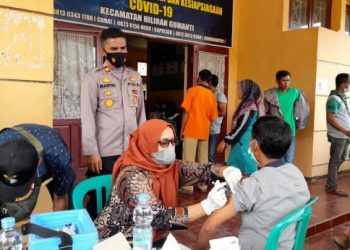 Pelaksanaan vaksinasi Covid-19 di Kabupaten Solok