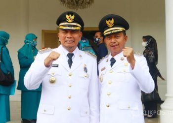 Bupati Hamsuardi dan Wakil Bupati Risnawanto