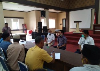 Perwakilan warga Latina saat menemui perwakilan Pemko Payakumbuh.
