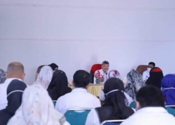 Wali Kota Solok, H. Zul Elfian temu ramah dengan dinas Dinas Kesehatan dan Koperindag UKM.(Prokomp)