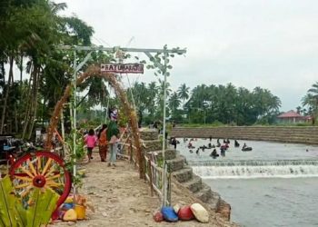 Kawasan objek wisata Batu Barajuik di Nagari Kinari, Kabupaten Solok, Sumatra Barat