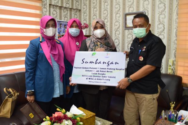 Yayasan Semen Padang Kembali Salurkan Bantuan Melalui Kegiatan Sumdarsin