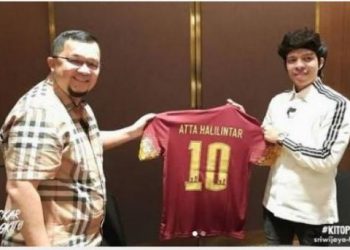 Momen pertemuan Presiden Sriwijaya FC, Hendri Zainuddin dengan Atta Halilintar.