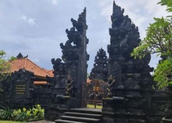 Pura Desa Lan Puseh, Bali