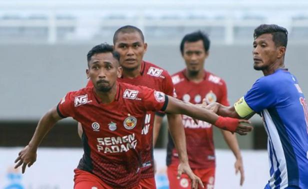 Semen Padang FC vs PSPS