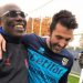 Gianluigi Buffon menerima kunjungan khusus dari legenda Kamerun Thomas N&apos;Kono